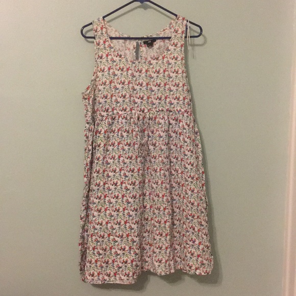 H&M Dresses & Skirts - H&M Floral Sundress